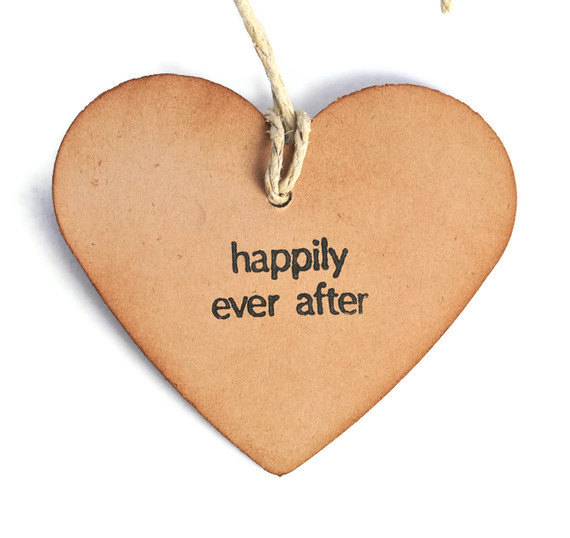 100 Wedding Wish Tags. / Wedding Wish Tree Tags / Favor Embellishment / Hang Tags / Labels / Wedding Decor / Heart / Kraft